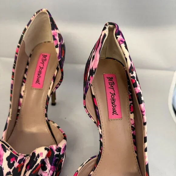 Betsy Johnson Pink Cheetah print pump - Picture 5 of 11